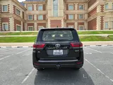 Toyota Land Cruiser 300 Series (GRJ300) – Black – 2026 Model